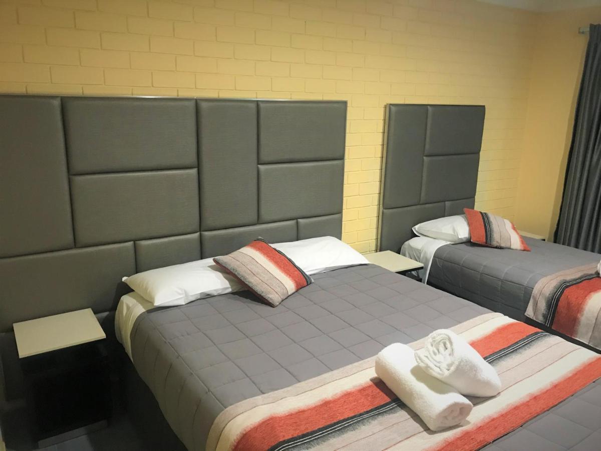 Toukley Motor Inn מראה חיצוני תמונה