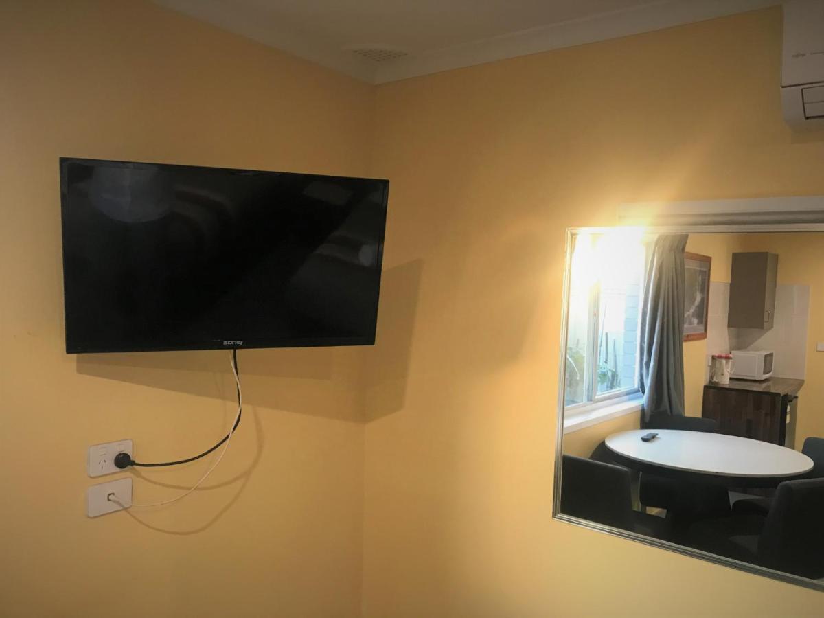 Toukley Motor Inn מראה חיצוני תמונה