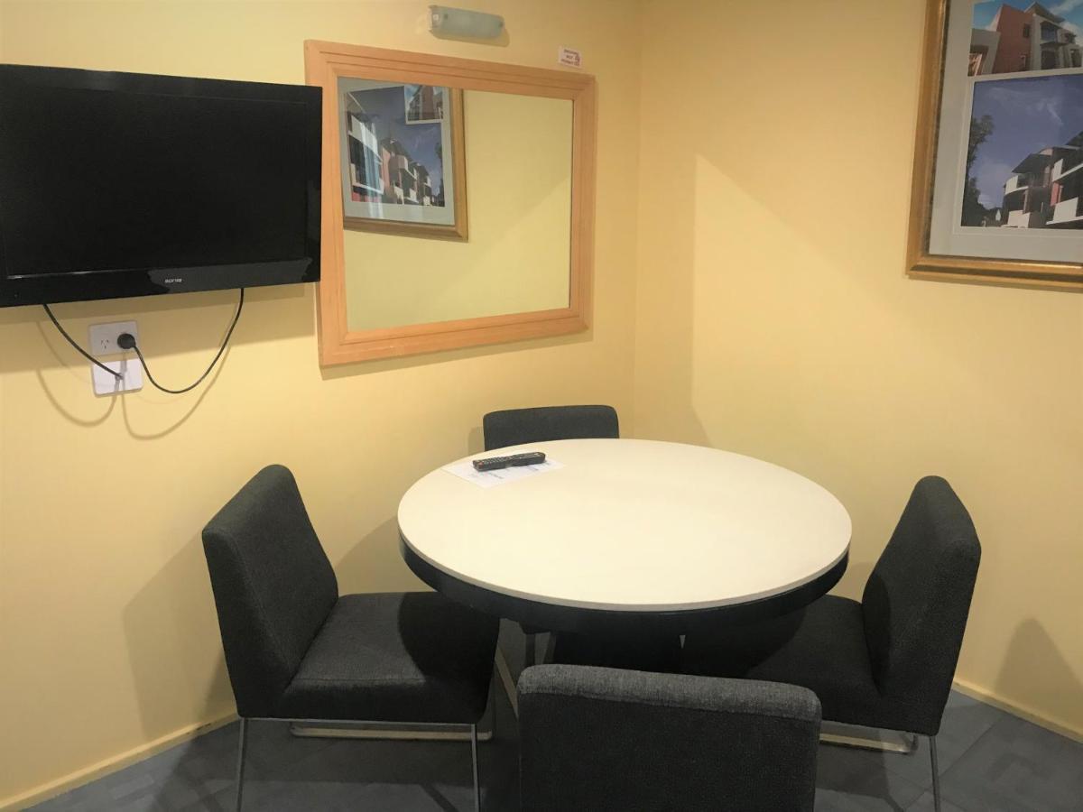 Toukley Motor Inn מראה חיצוני תמונה