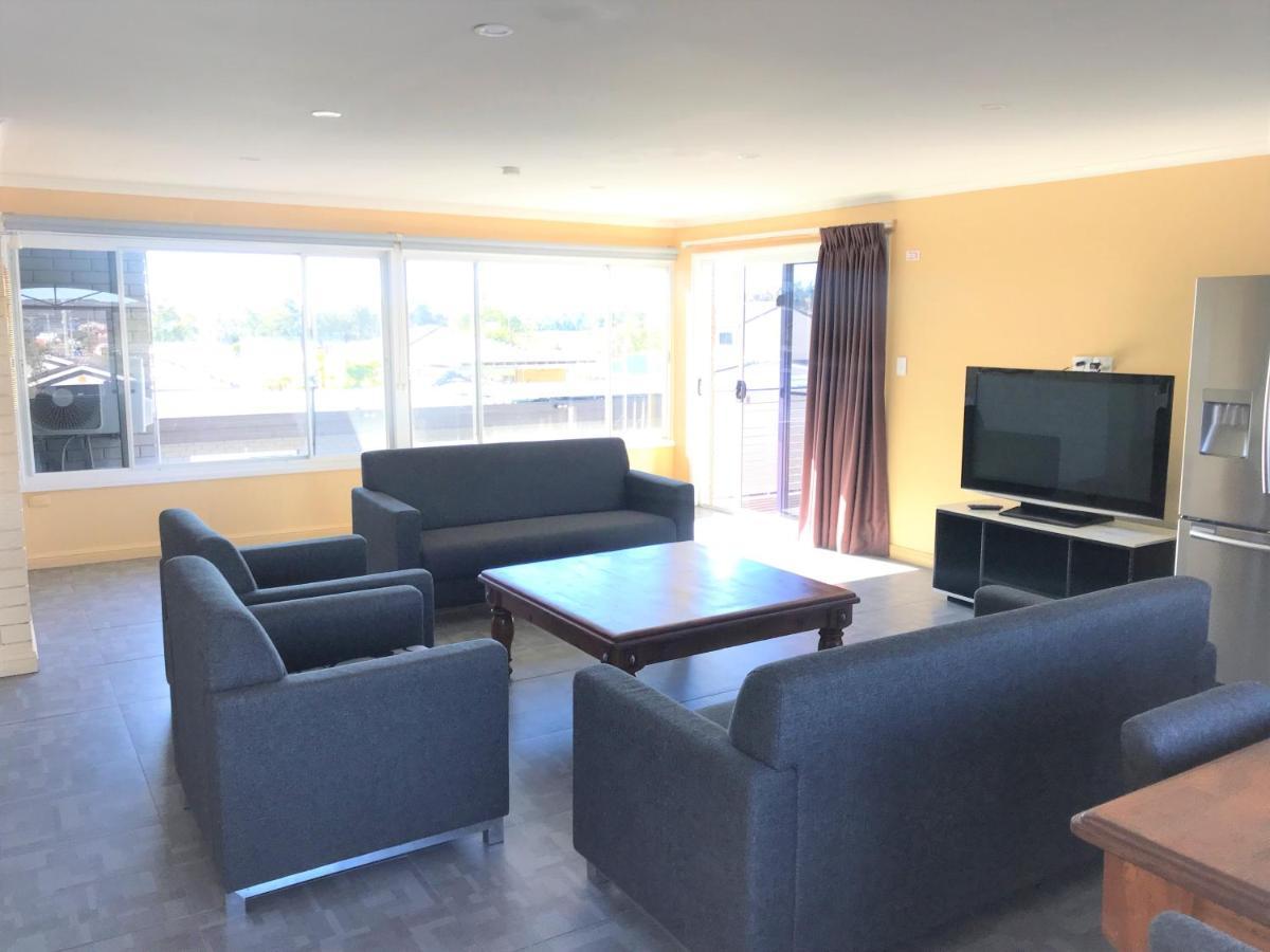 Toukley Motor Inn מראה חיצוני תמונה