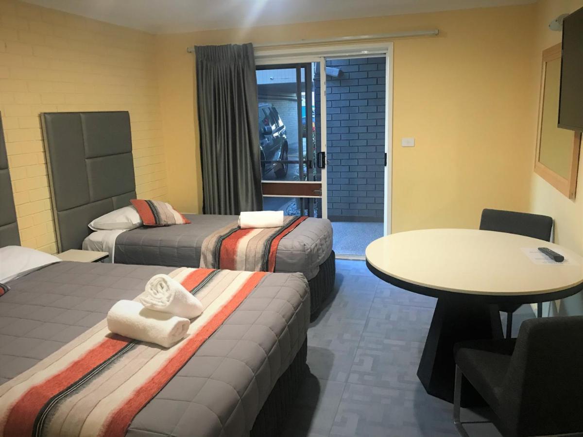Toukley Motor Inn מראה חיצוני תמונה