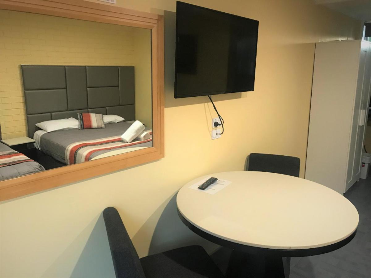 Toukley Motor Inn מראה חיצוני תמונה