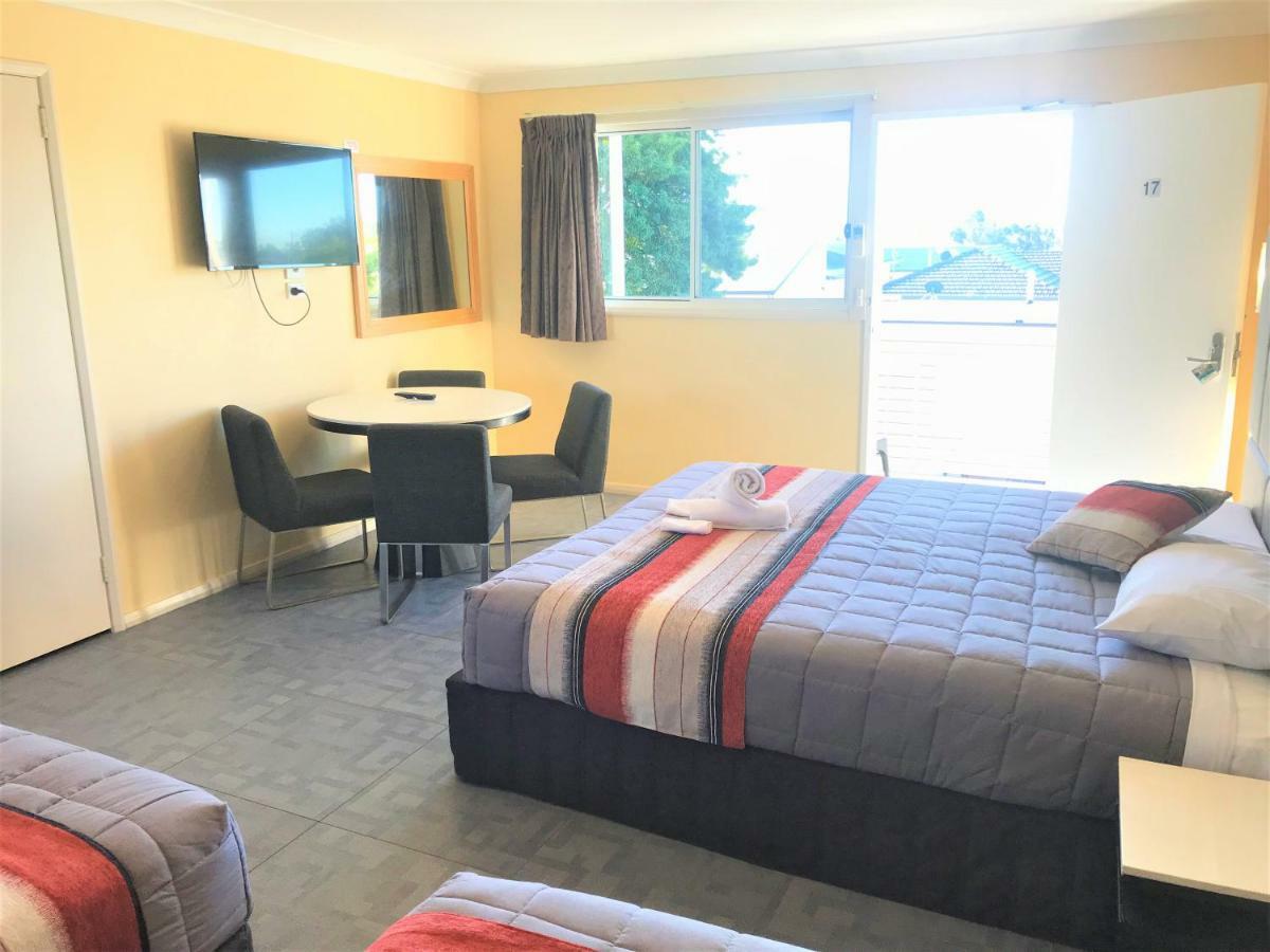 Toukley Motor Inn מראה חיצוני תמונה